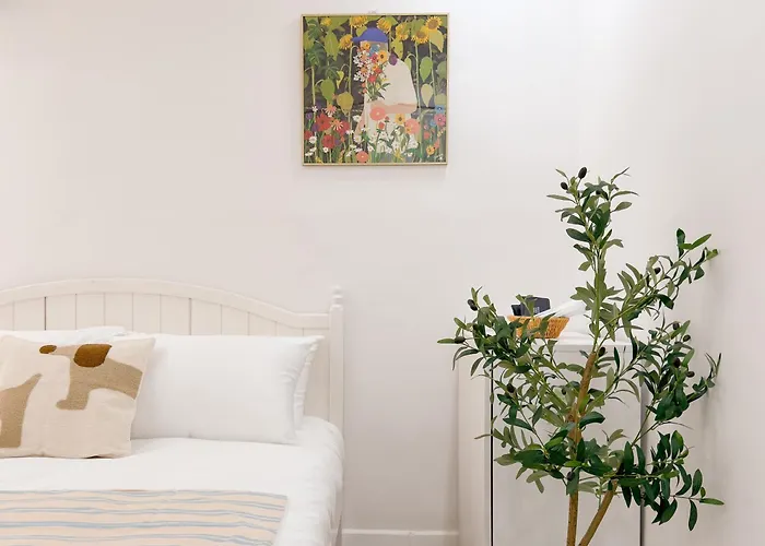 5min To Hapjeong Stn Cozy 2br 2beds Villa Seúl