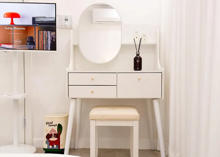Villa 5min To Hapjeong Stn Cozy 2br 2beds *
